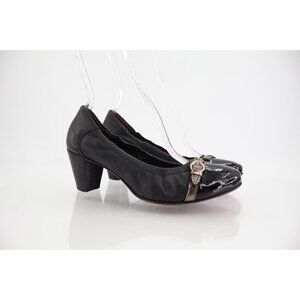 AGL Italy Women's Pump Size 39 9 Cap Toe Block Heel Chain Black Leather